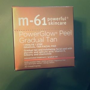 M-61 Facial Wipes